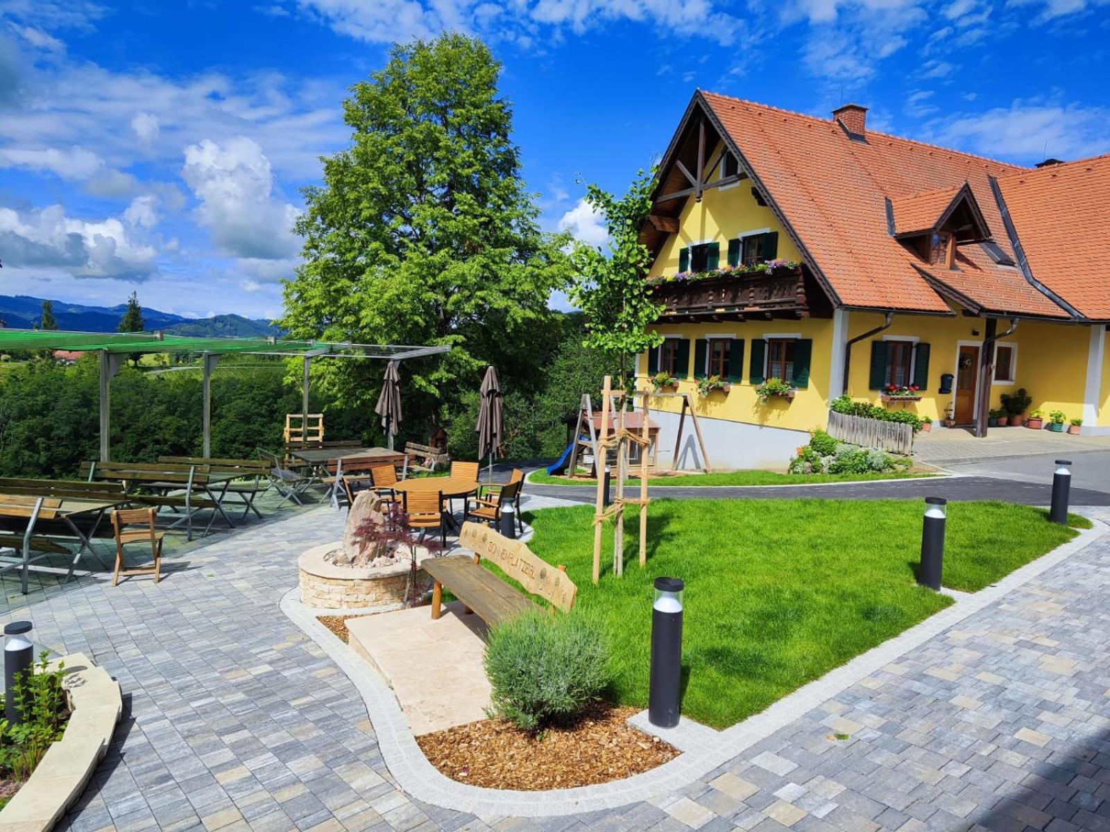Weingut Fellner Bed & Breakfast Лейтшах Екстериор снимка