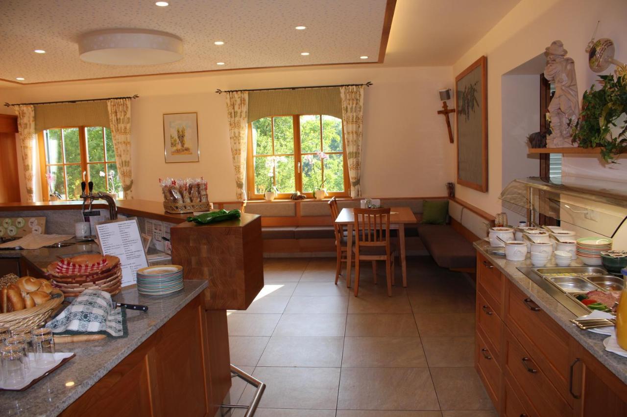 Weingut Fellner Bed & Breakfast Лейтшах Екстериор снимка